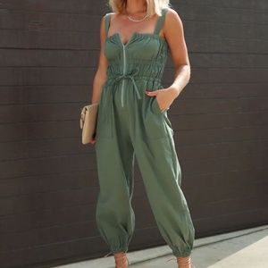 New Olive Ruched Elastic Zipper Jumpsuit